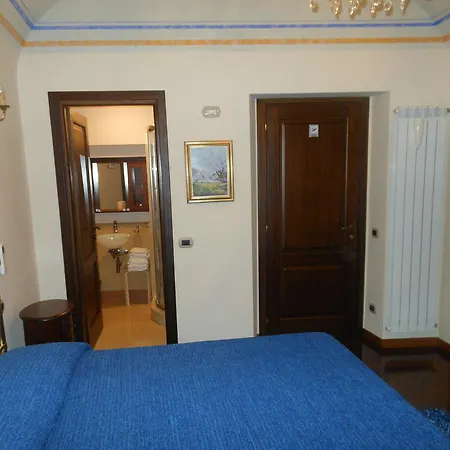 Bed & Breakfast Palazzo Rosati 3*